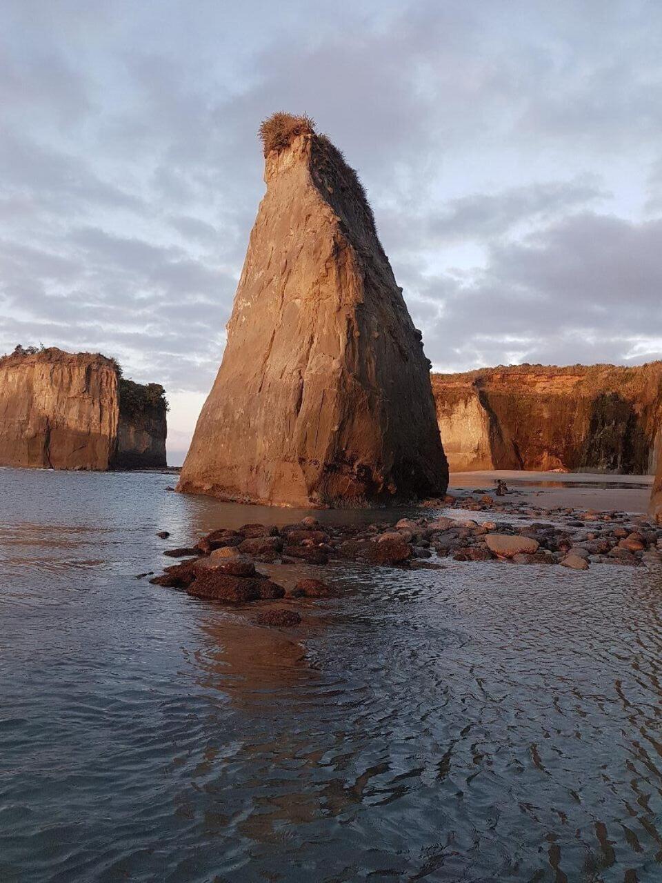 The Hole In The Rock Yurt Hotel Cape Foulwind Eksteriør billede
